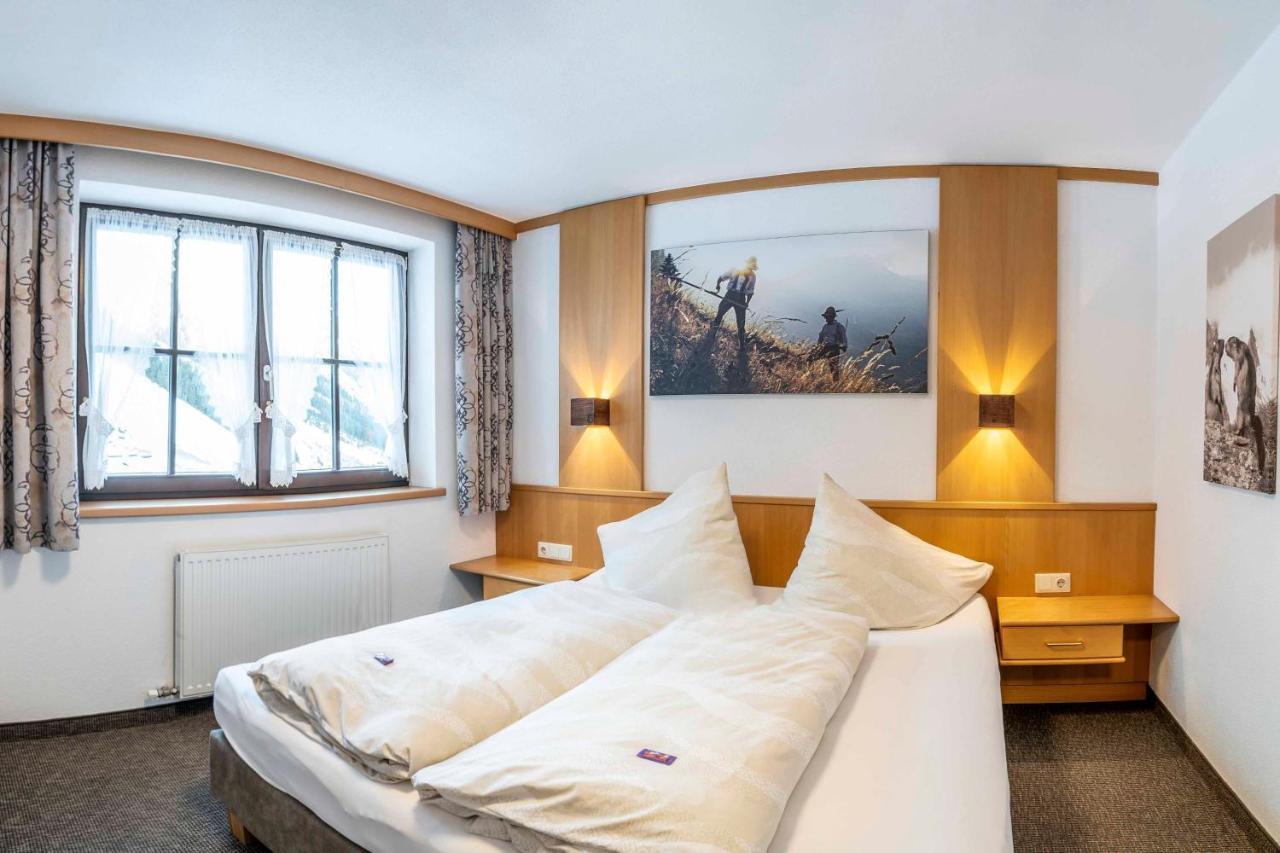 Almhof-Reithof Pitztal Sankt Leonhard im Pitztal Exterior foto