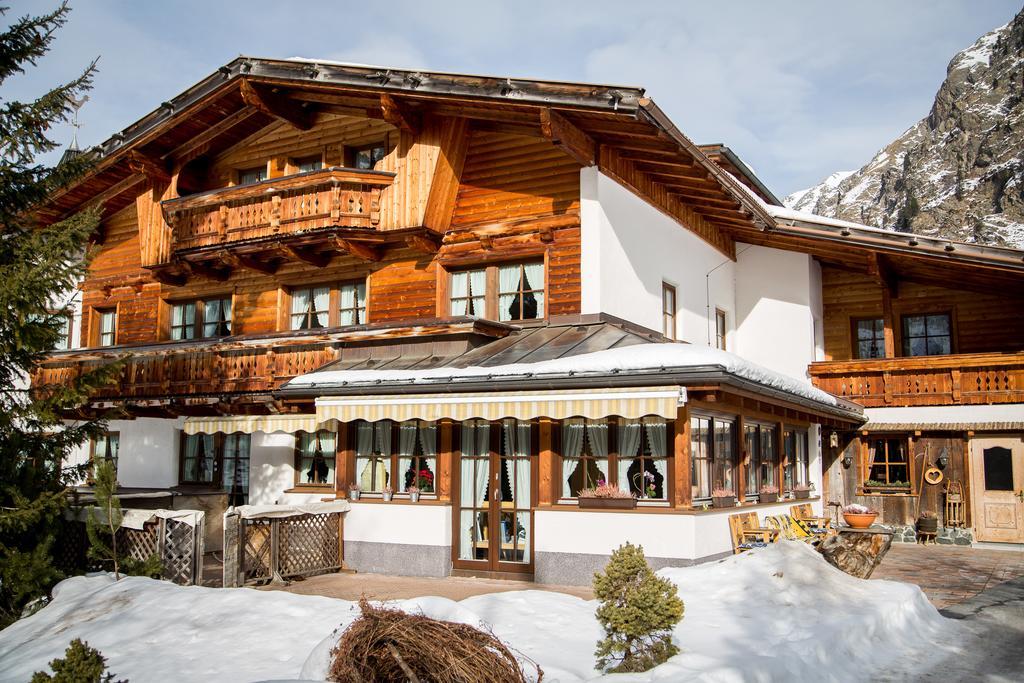 Almhof-Reithof Pitztal Sankt Leonhard im Pitztal Exterior foto